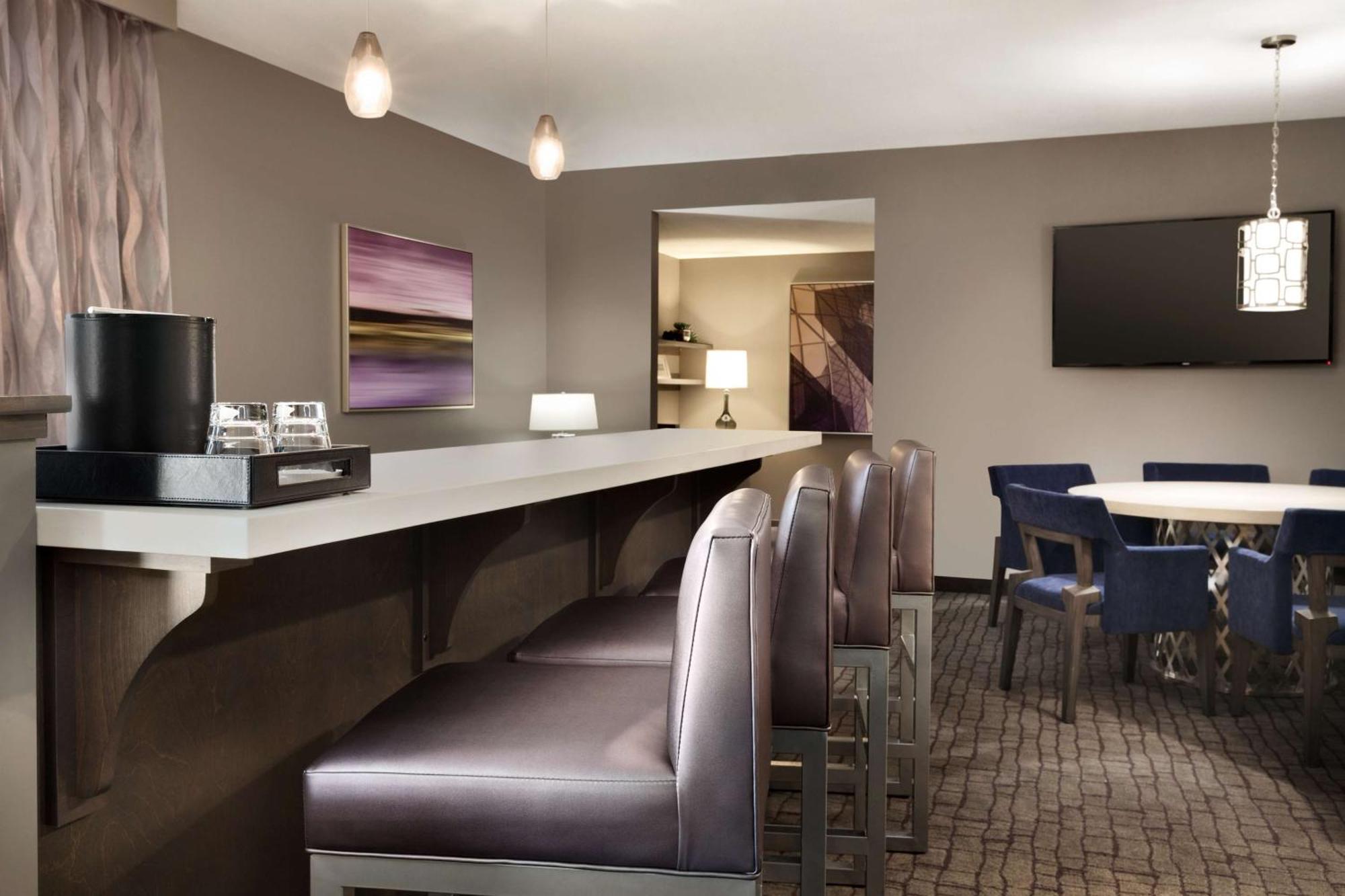Embassy Suites By Hilton Charlotte Uptown Экстерьер фото