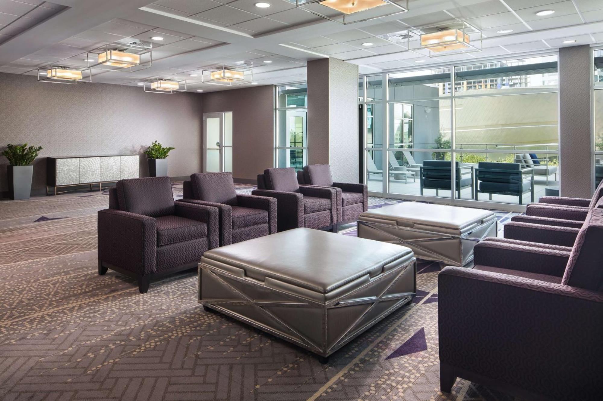 Embassy Suites By Hilton Charlotte Uptown Экстерьер фото