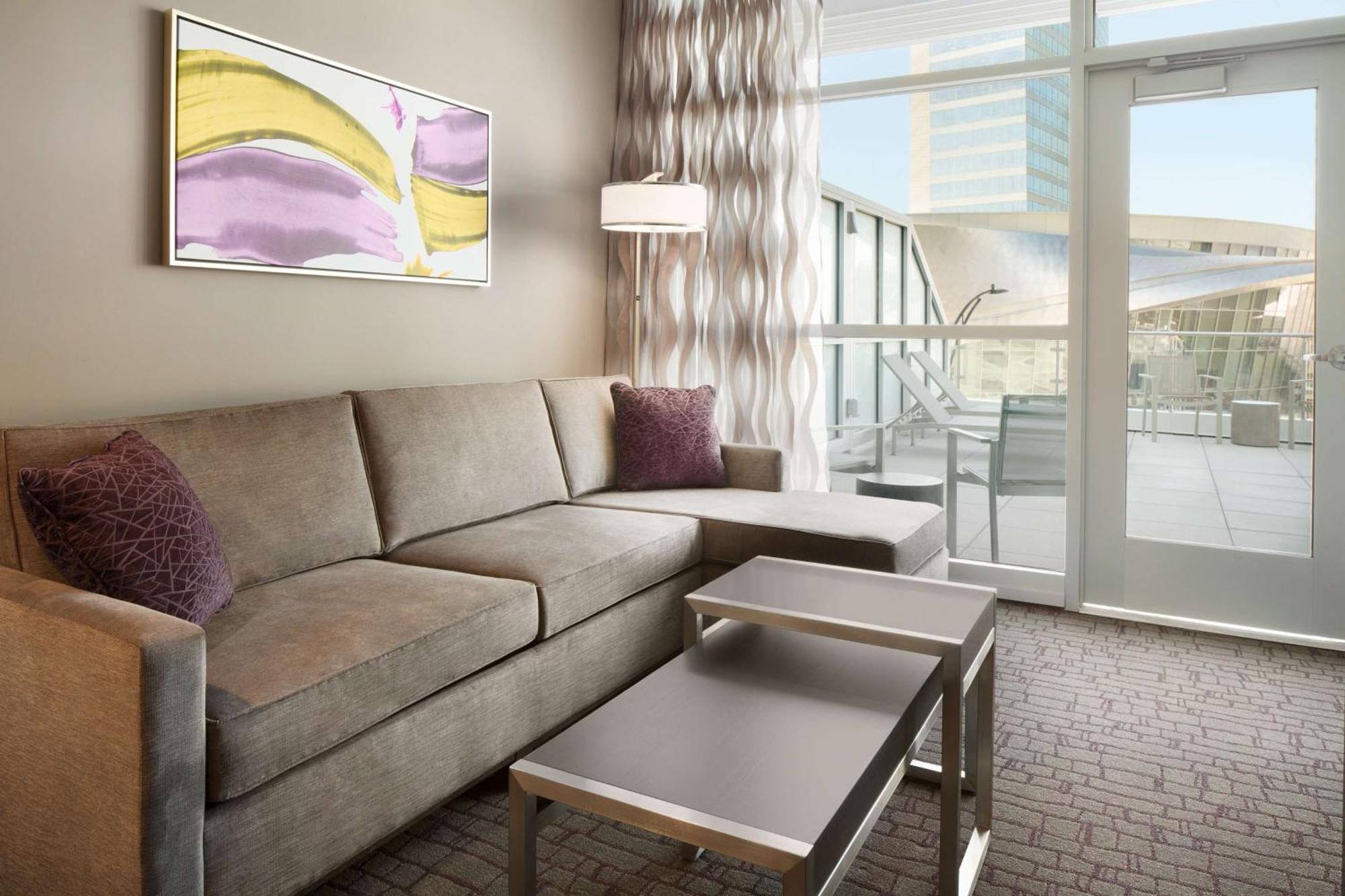 Embassy Suites By Hilton Charlotte Uptown Экстерьер фото